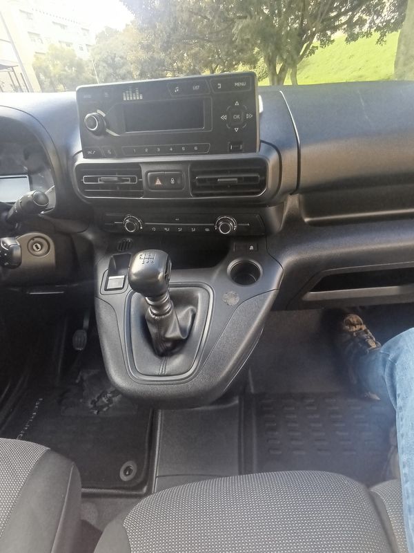 citroen-berlingo-2021-diesel-1500cc