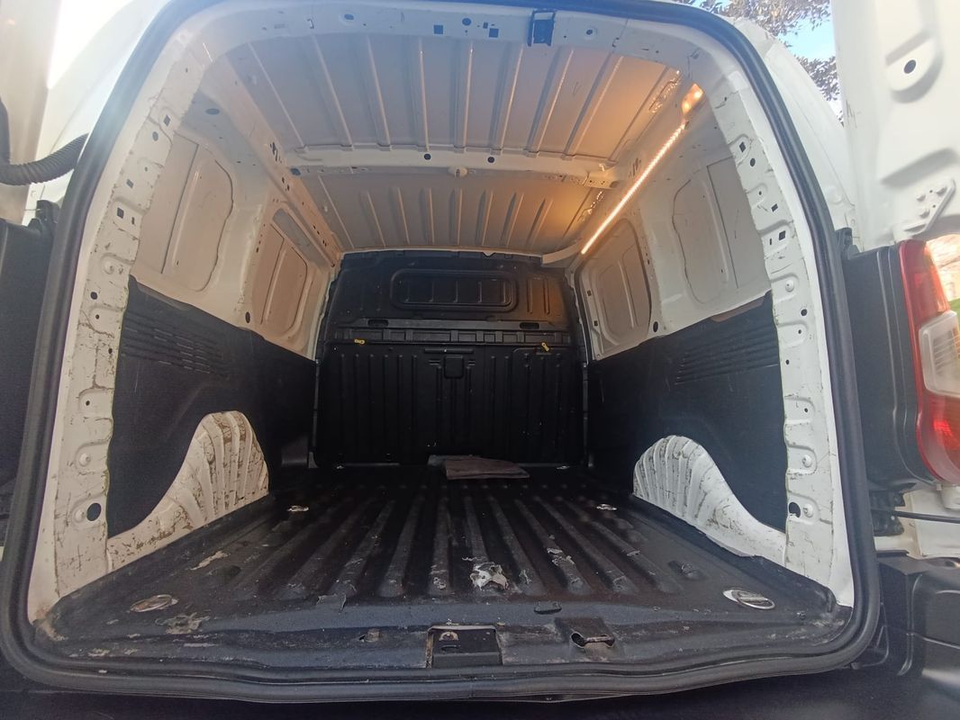citroen-berlingo-2021-diesel-1500cc