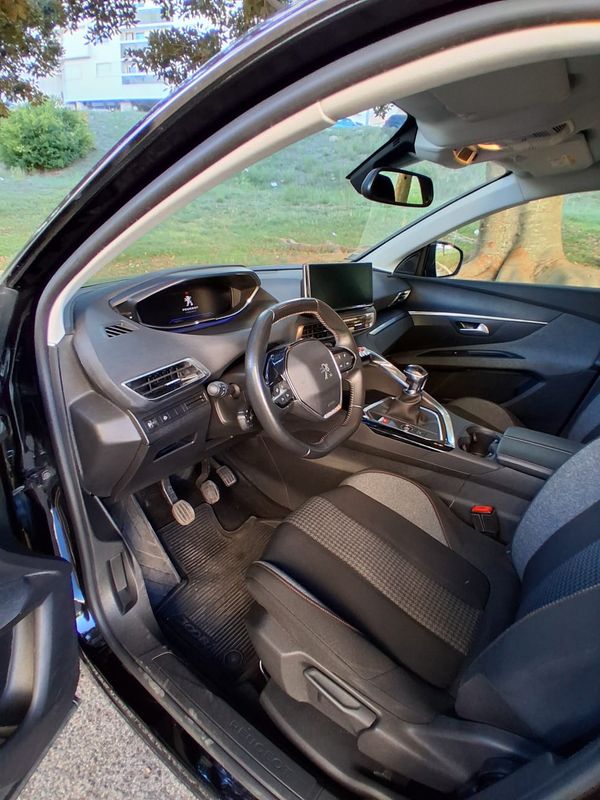 peugeot-3008-2022-diesel-1499cc