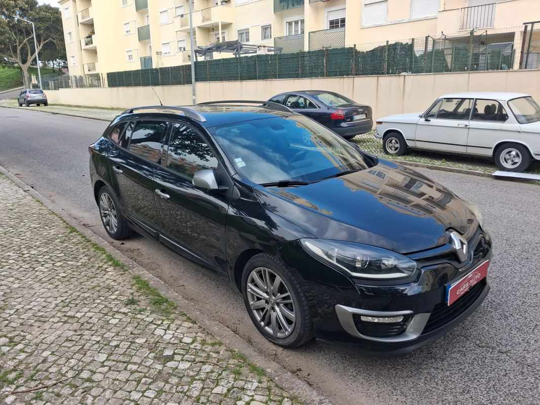 renault-megane-sport-tourer-2015-diesel-1461cc