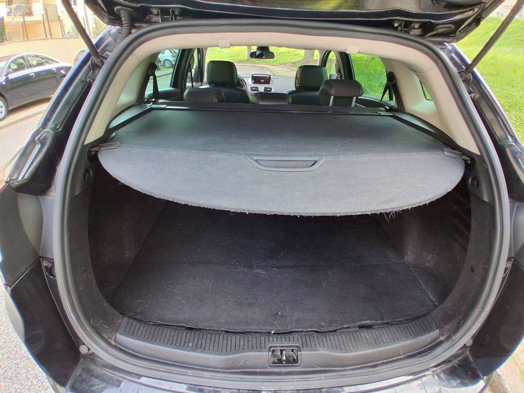 renault-megane-sport-tourer-2015-diesel-1461cc
