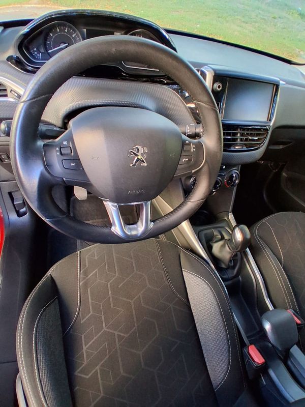 peugeot-2008-2017-gasolina-1199cc