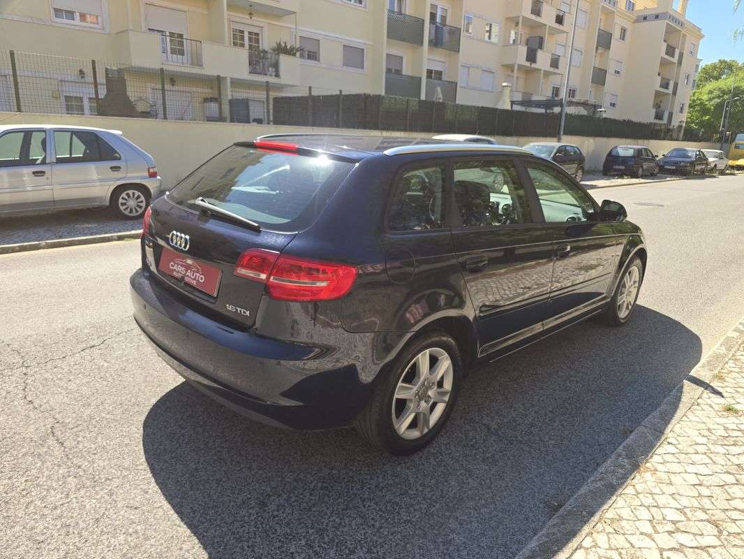 audi-a3-sportback-2010-diesel-1598cc