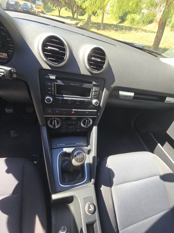 audi-a3-sportback-2010-diesel-1598cc