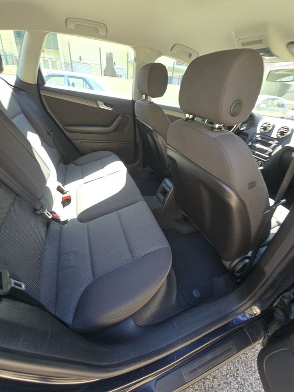 audi-a3-sportback-2010-diesel-1598cc