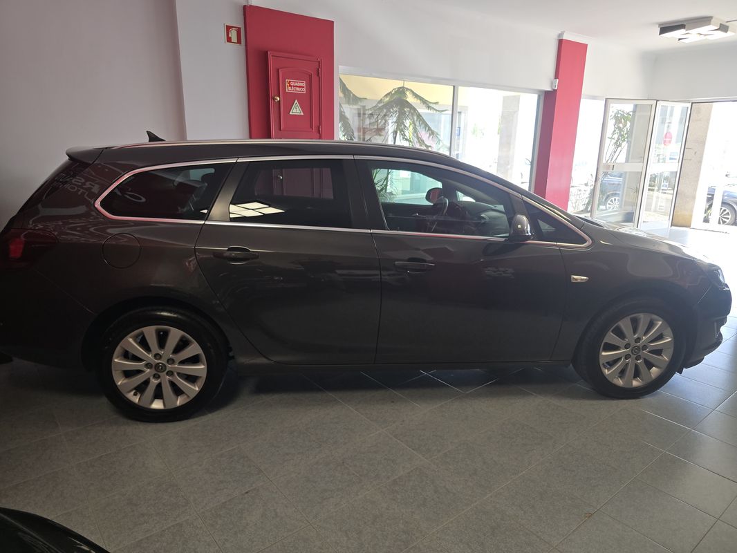 opel-astra-sport-tourer-2016-diesel-1598cc