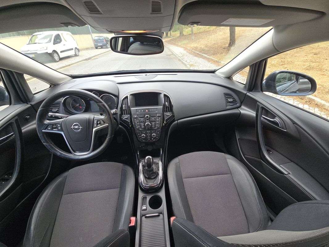 opel-astra-sport-tourer-2016-diesel-1598cc