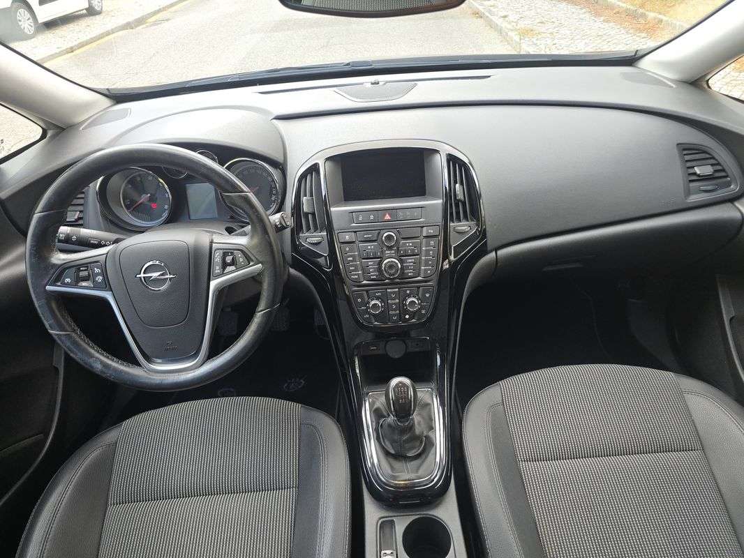 opel-astra-sport-tourer-2016-diesel-1598cc