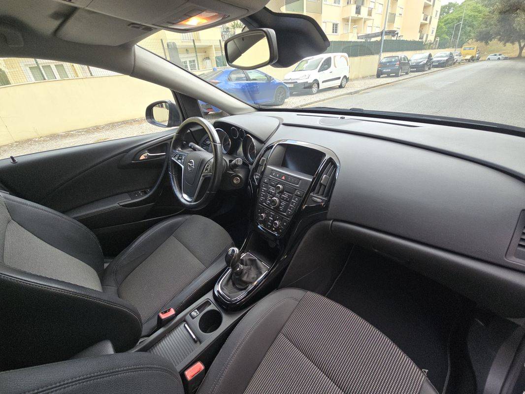 opel-astra-sport-tourer-2016-diesel-1598cc