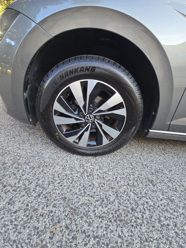 volkswagen-polo-2020-gasolina-999cc