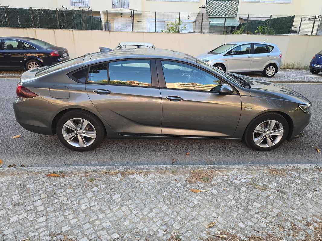 opel-insignia-2018-diesel-1598cc