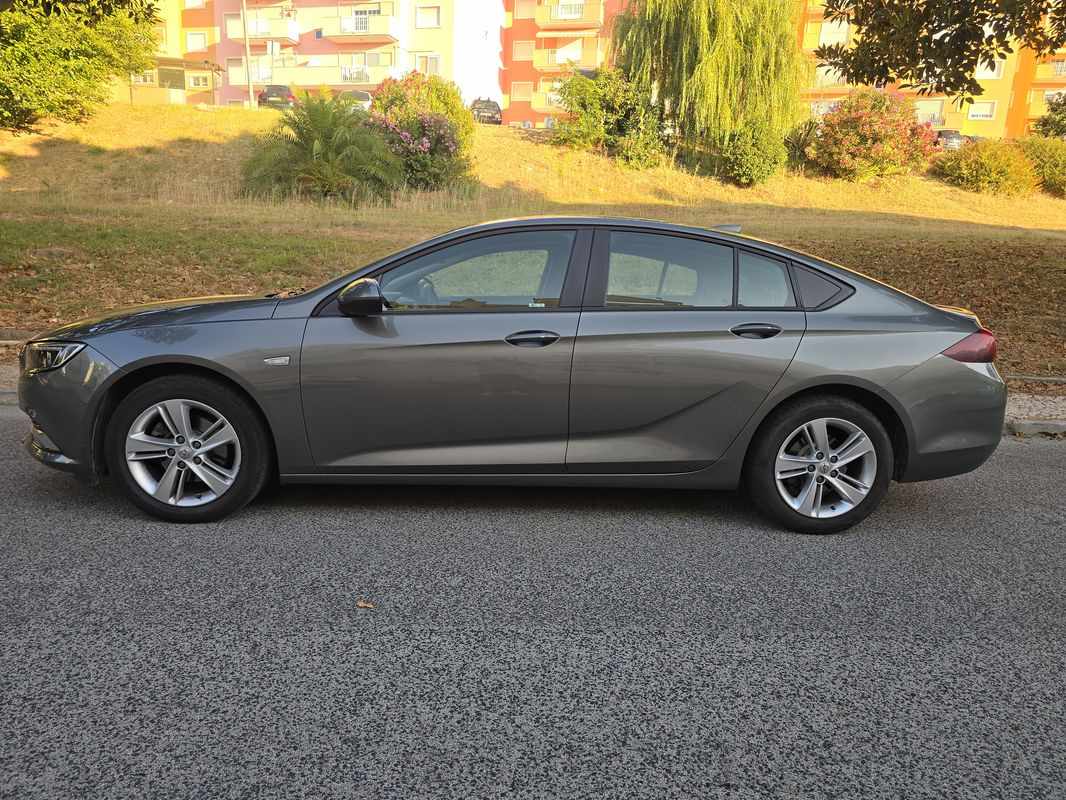 opel-insignia-2018-diesel-1598cc