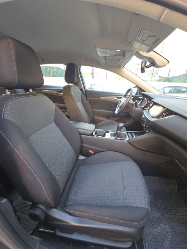 opel-insignia-2018-diesel-1598cc