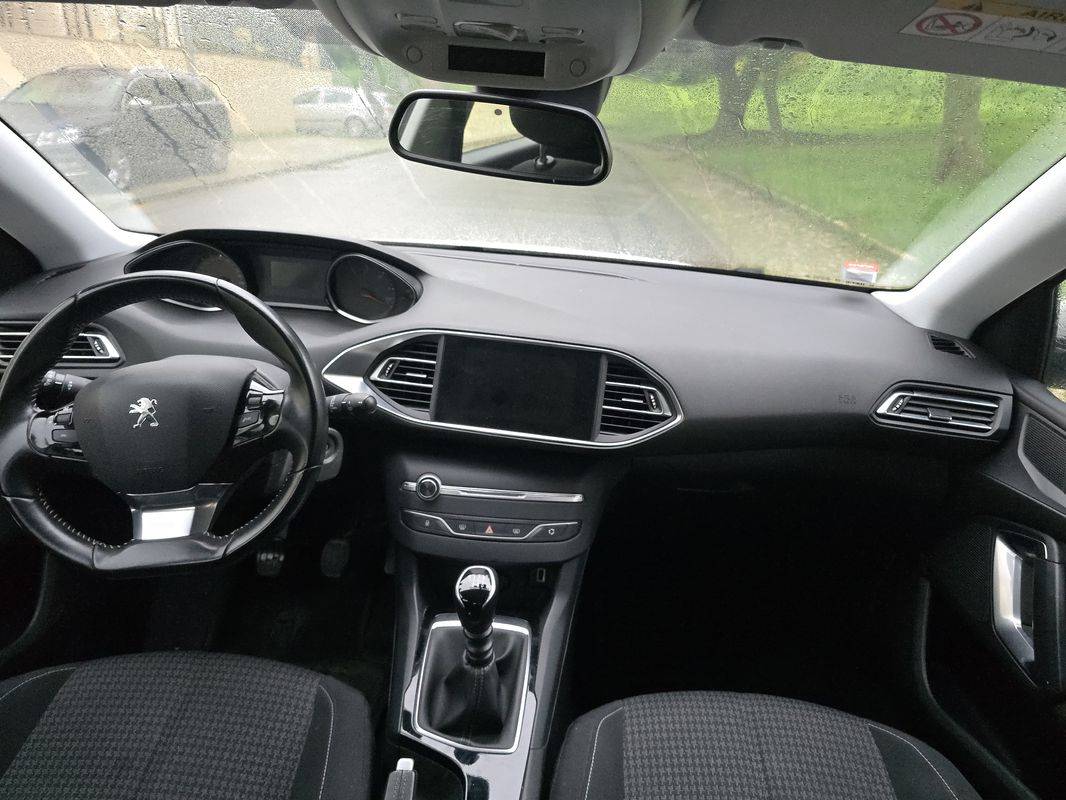 peugeot-308-2019-diesel-1499cc