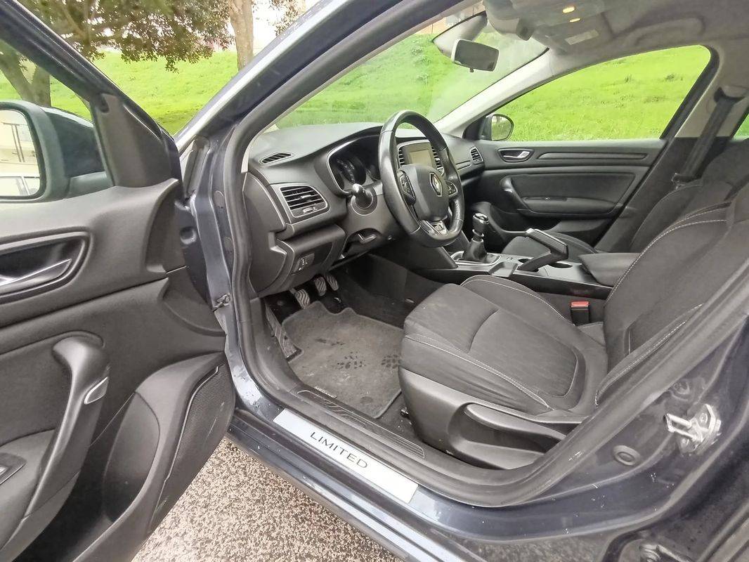 renault-megane-sport-tourer-2020-diesel-1461cc