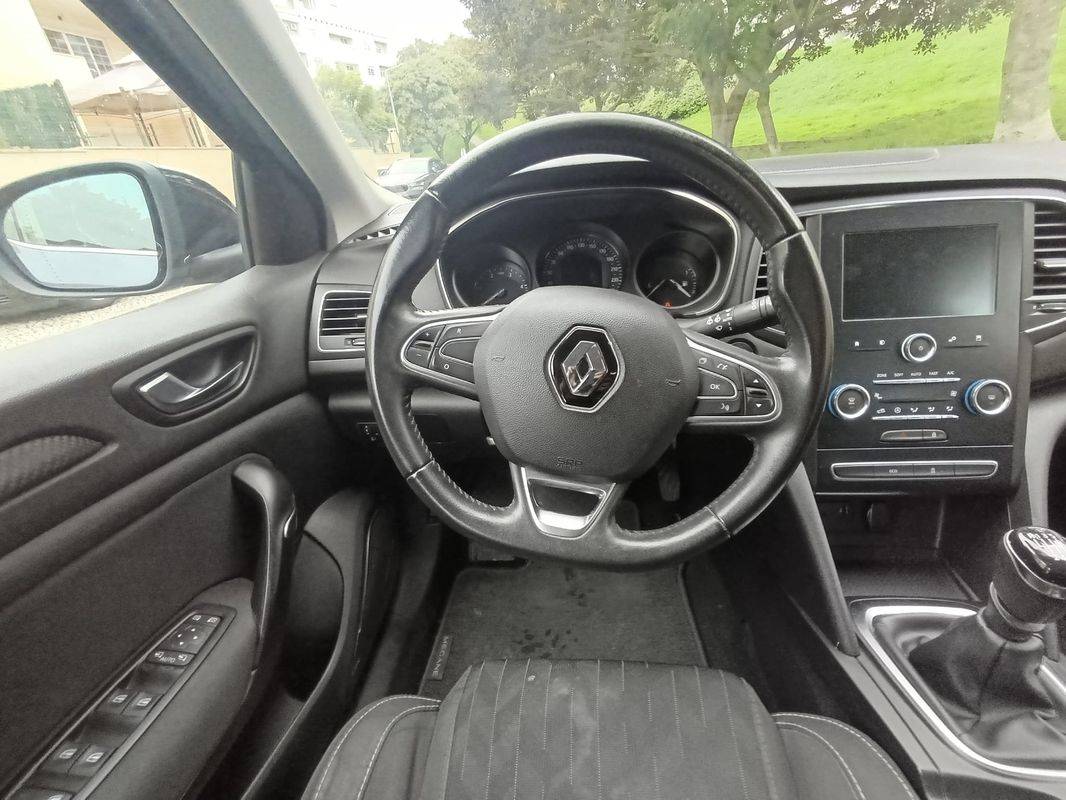 renault-megane-sport-tourer-2020-diesel-1461cc