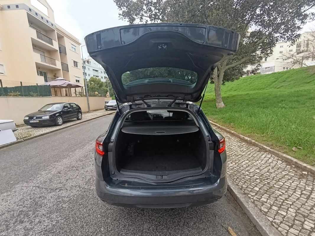 renault-megane-sport-tourer-2020-diesel-1461cc