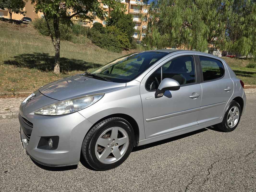 peugeot-207-2010-gasolina-1360cc