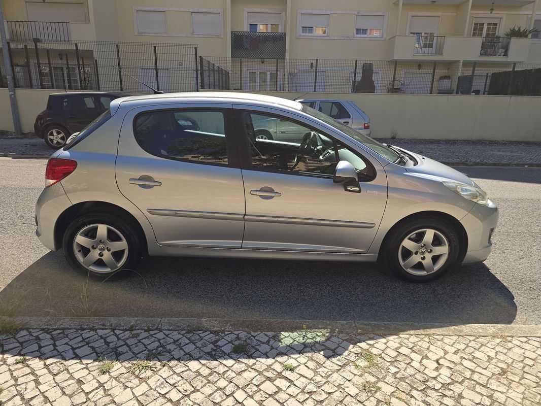 peugeot-207-2010-gasolina-1360cc