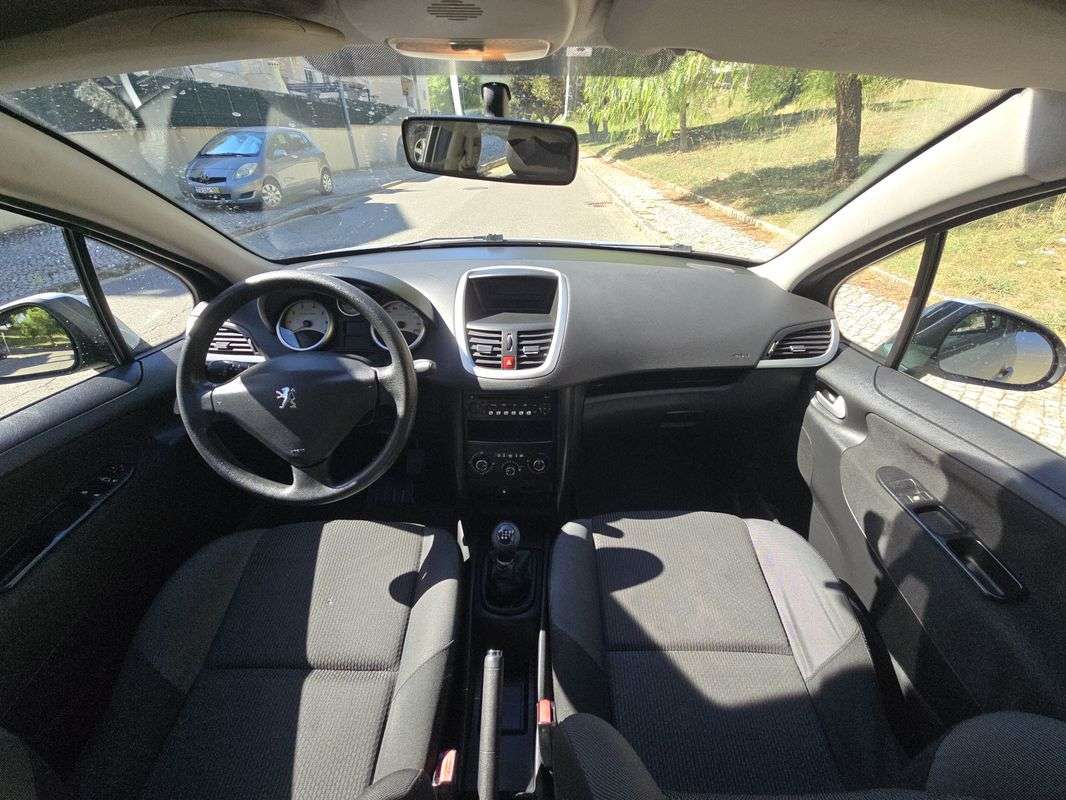 peugeot-207-2010-gasolina-1360cc