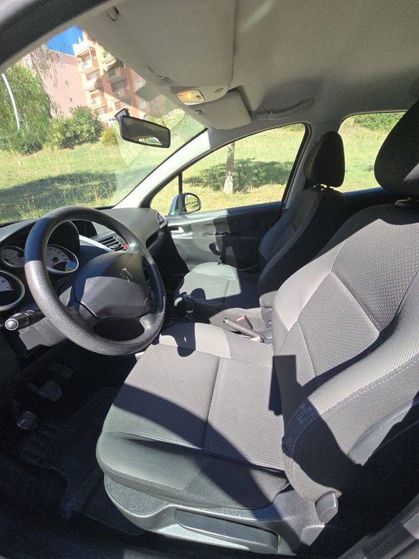 peugeot-207-2010-gasolina-1360cc