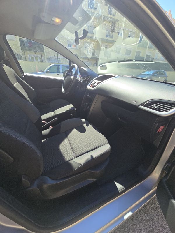 peugeot-207-2010-gasolina-1360cc