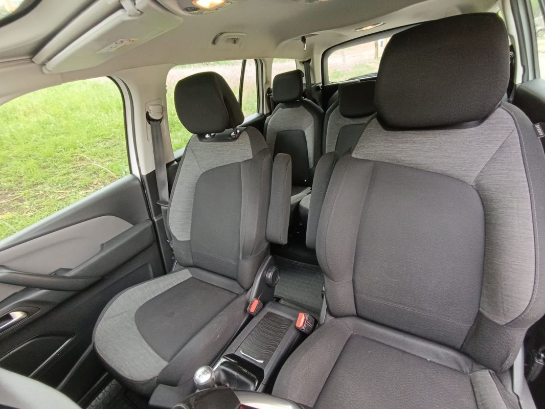 citroen-c4-grand-picasso-2017-diesel-1560cc
