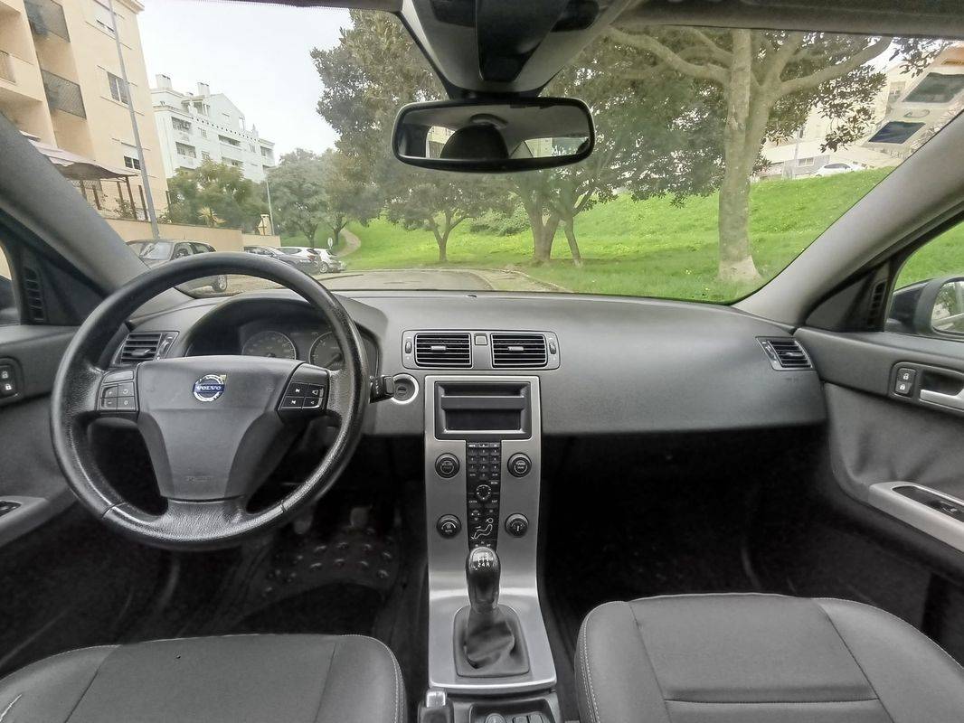 volvo-s40-2006-diesel-1560cc