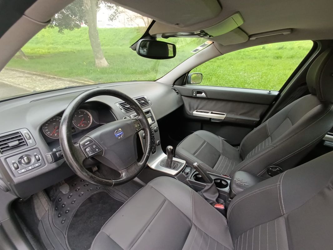 volvo-s40-2006-diesel-1560cc