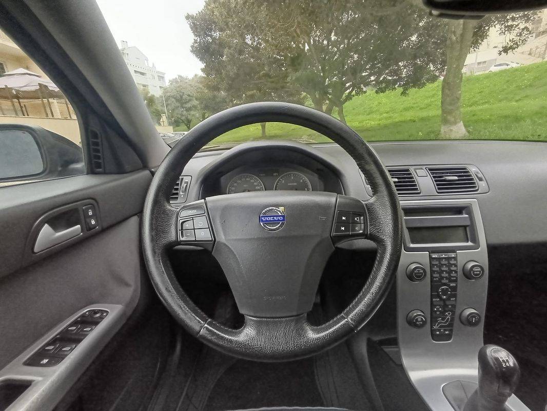 volvo-s40-2006-diesel-1560cc