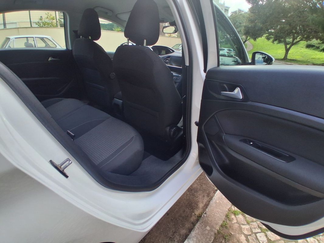 peugeot-308-2019-diesel-1499cc