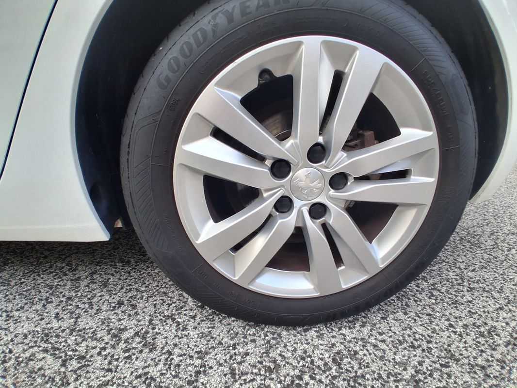 peugeot-308-2019-diesel-1499cc