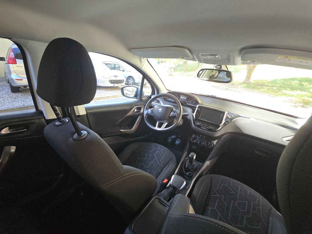 peugeot-2008-2015-diesel-1560cc
