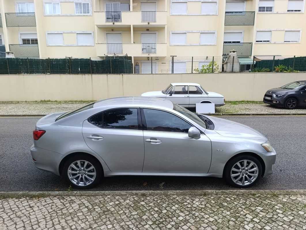 lexus-is-2008-diesel-2231cc