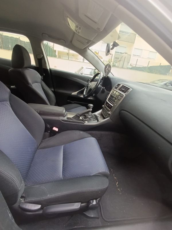 lexus-is-2008-diesel-2231cc