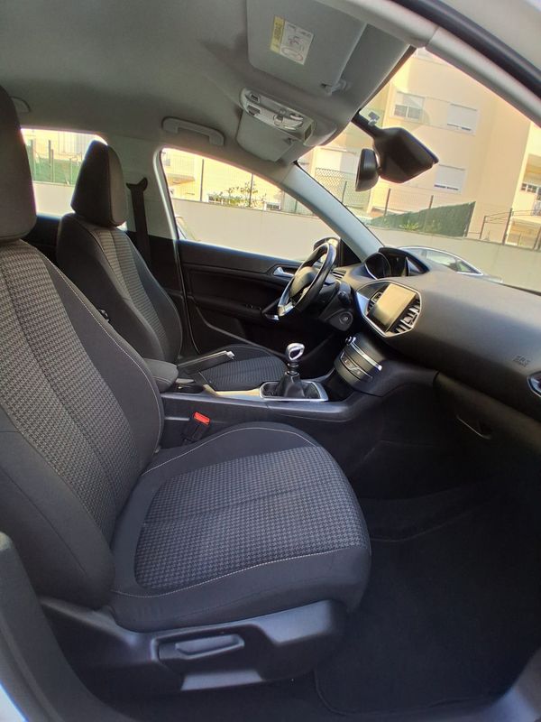peugeot-308-2019-diesel-1499cc