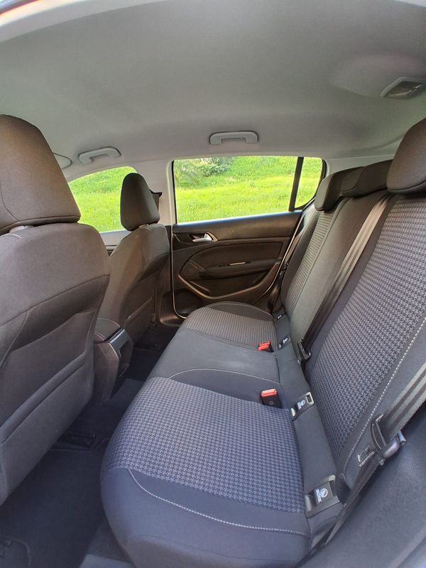 peugeot-308-2019-diesel-1499cc