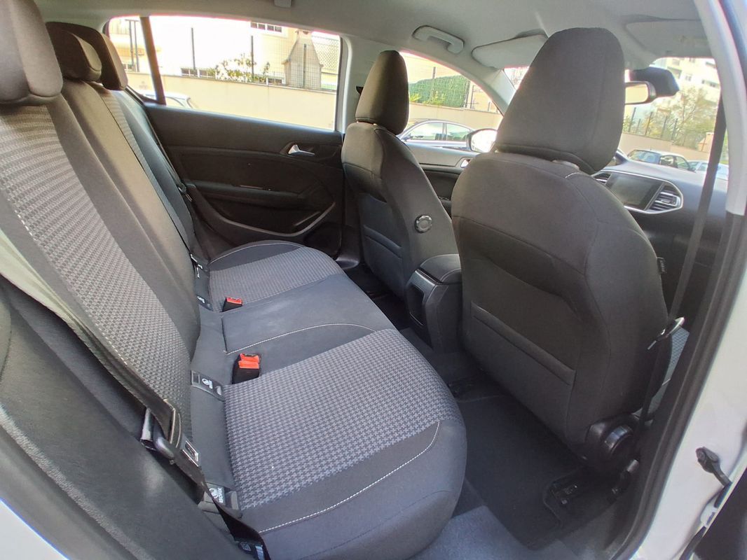 peugeot-308-2019-diesel-1499cc
