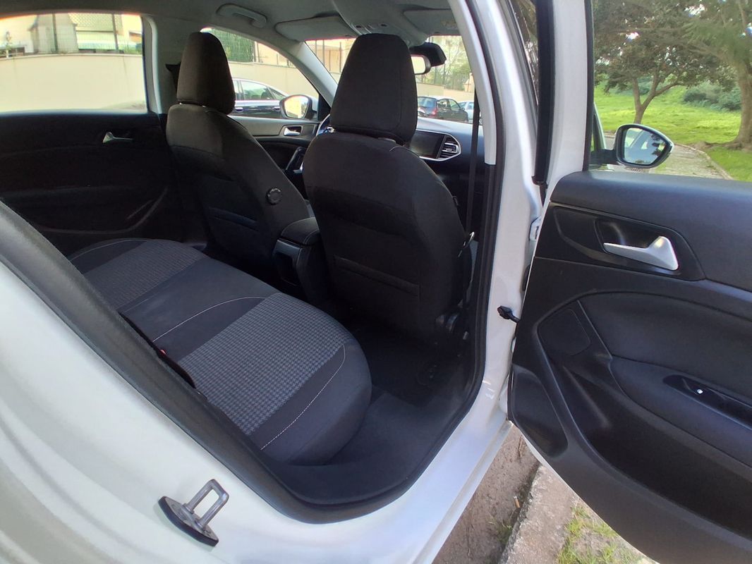 peugeot-308-2019-diesel-1499cc
