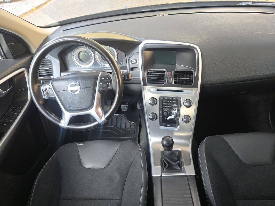 volvo-xc60-2011-diesel-1984cc