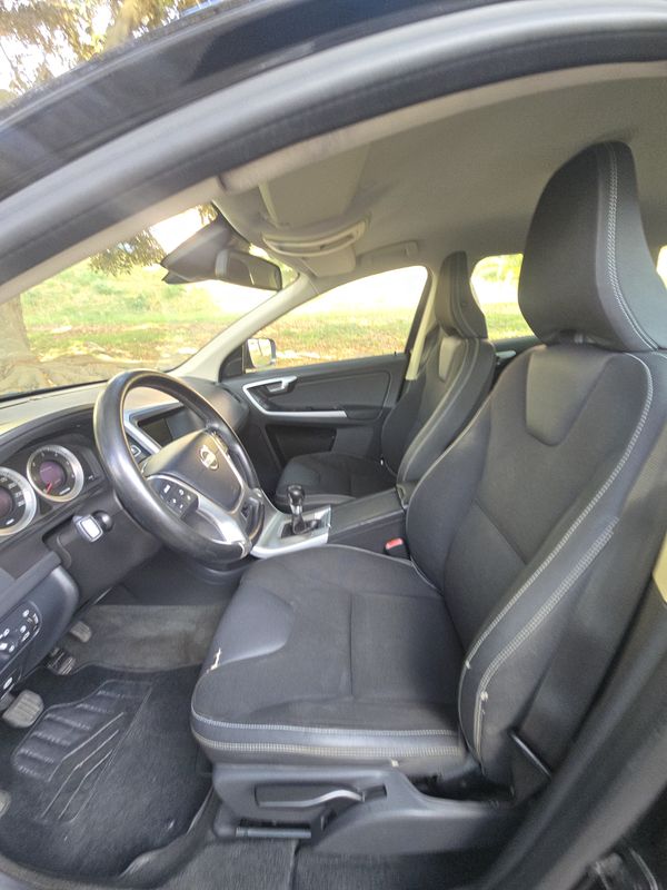 volvo-xc60-2011-diesel-1984cc