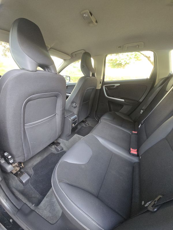 volvo-xc60-2011-diesel-1984cc