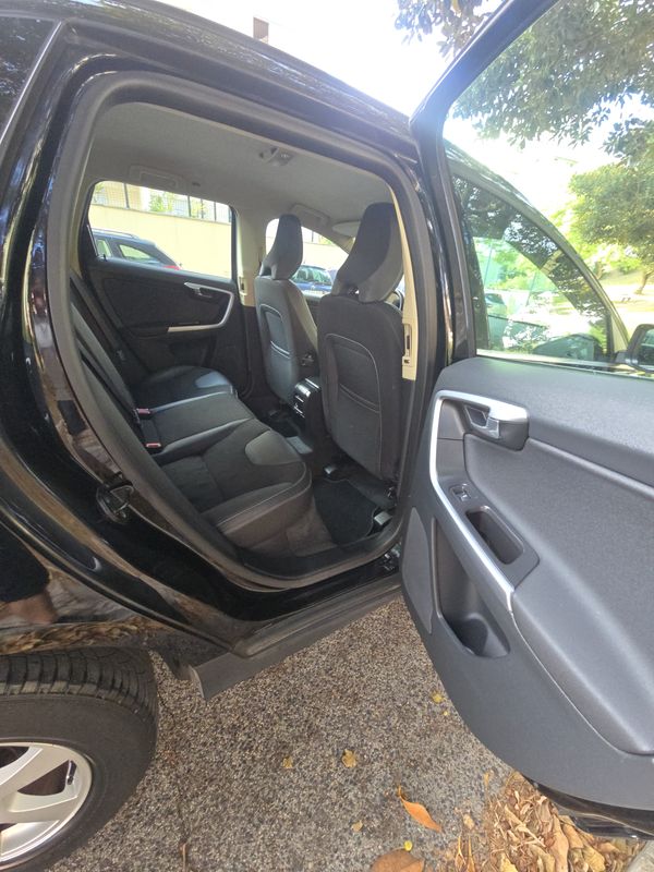 volvo-xc60-2011-diesel-1984cc