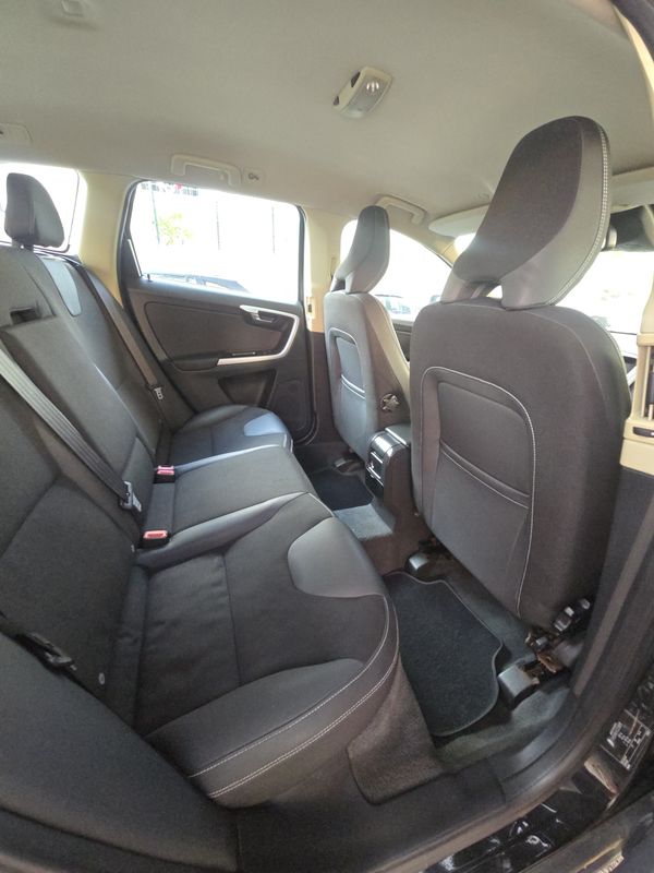 volvo-xc60-2011-diesel-1984cc