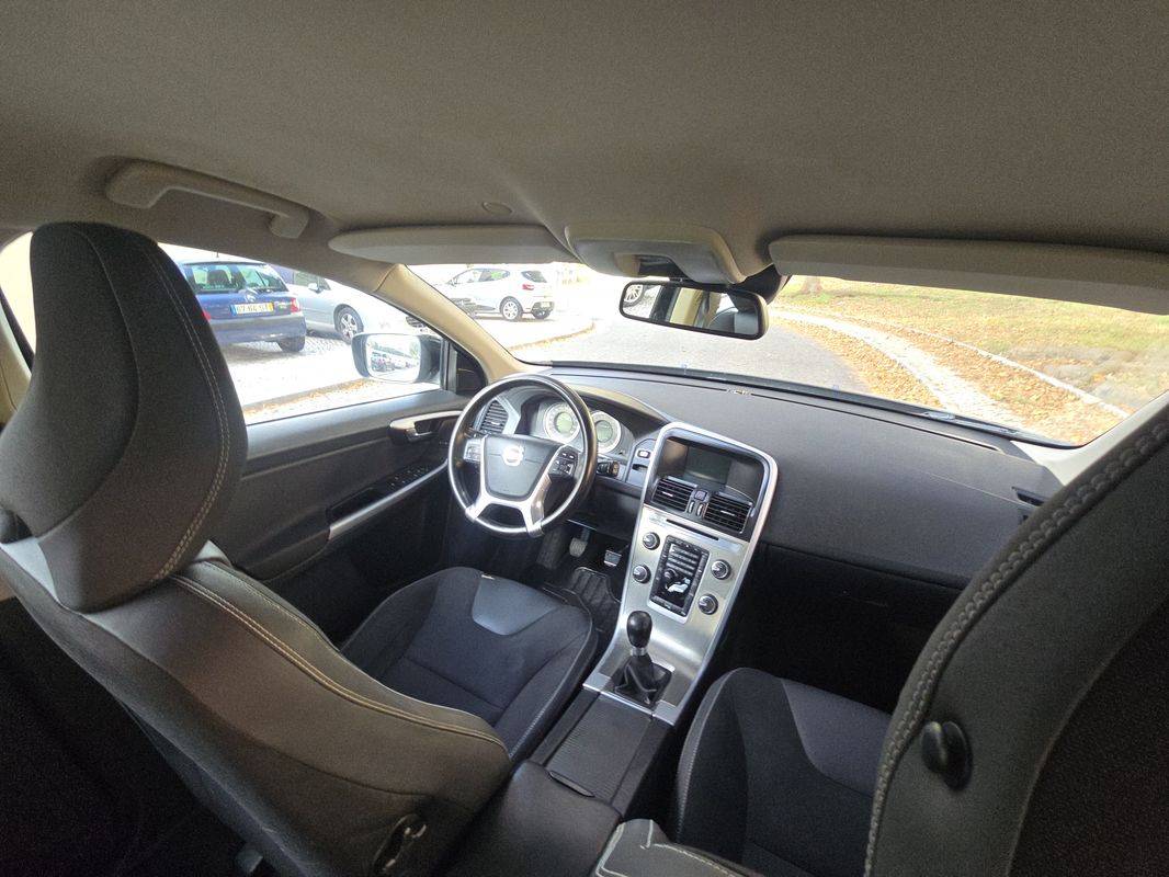 volvo-xc60-2011-diesel-1984cc