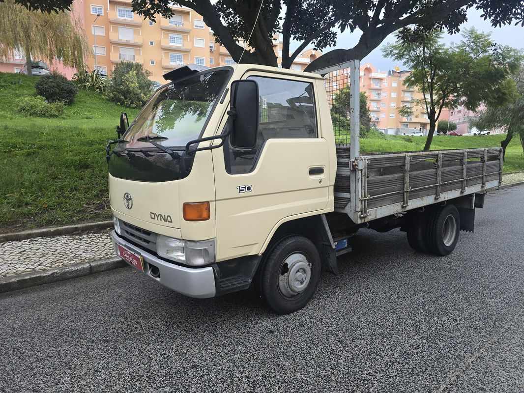 toyota-dyna-2021-diesel-3000cc