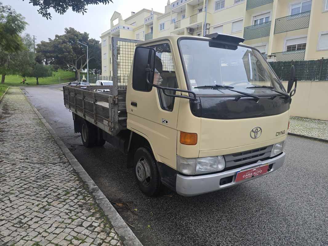 toyota-dyna-2021-diesel-3000cc