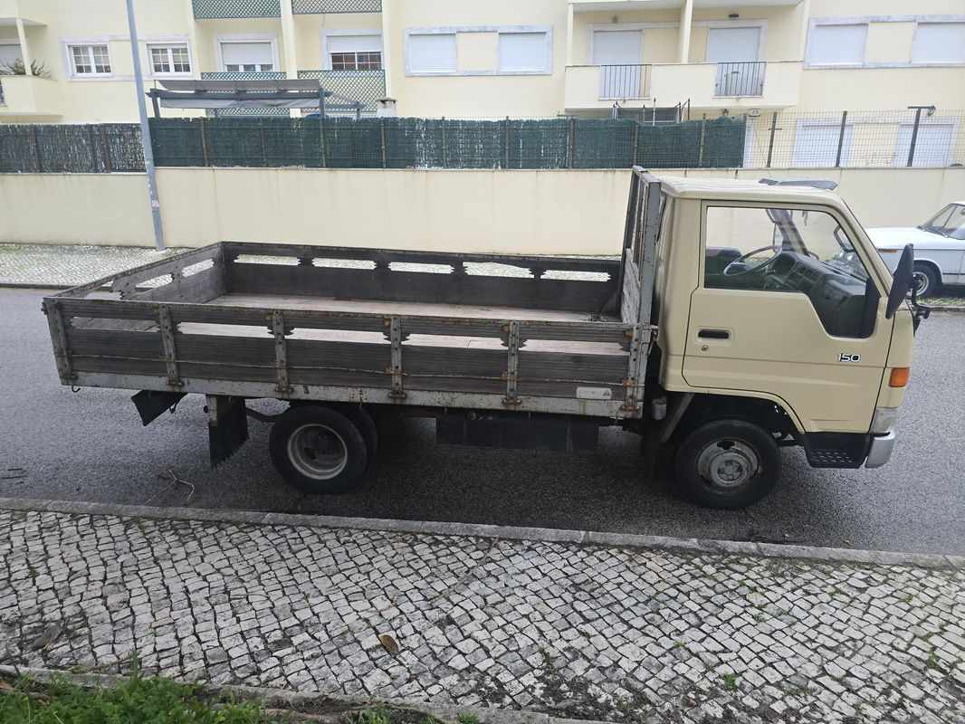 toyota-dyna-2021-diesel-3000cc