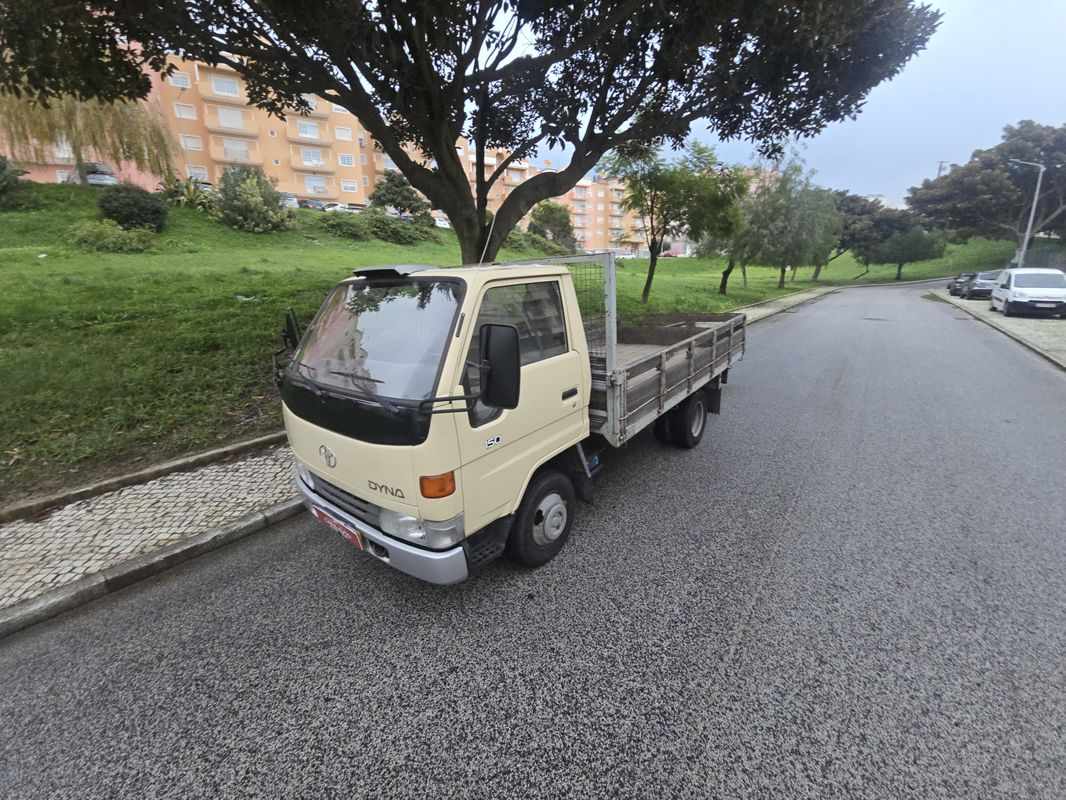toyota-dyna-2021-diesel-3000cc