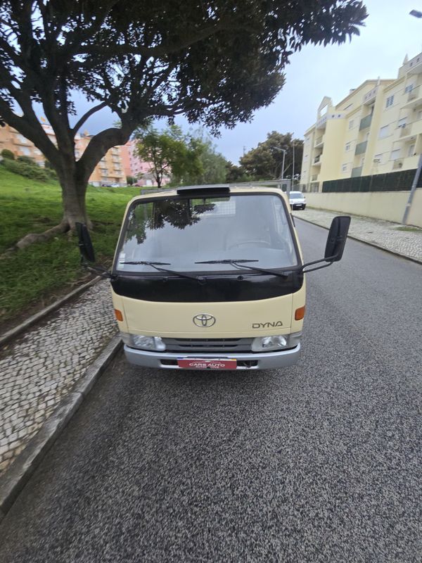 toyota-dyna-2021-diesel-3000cc